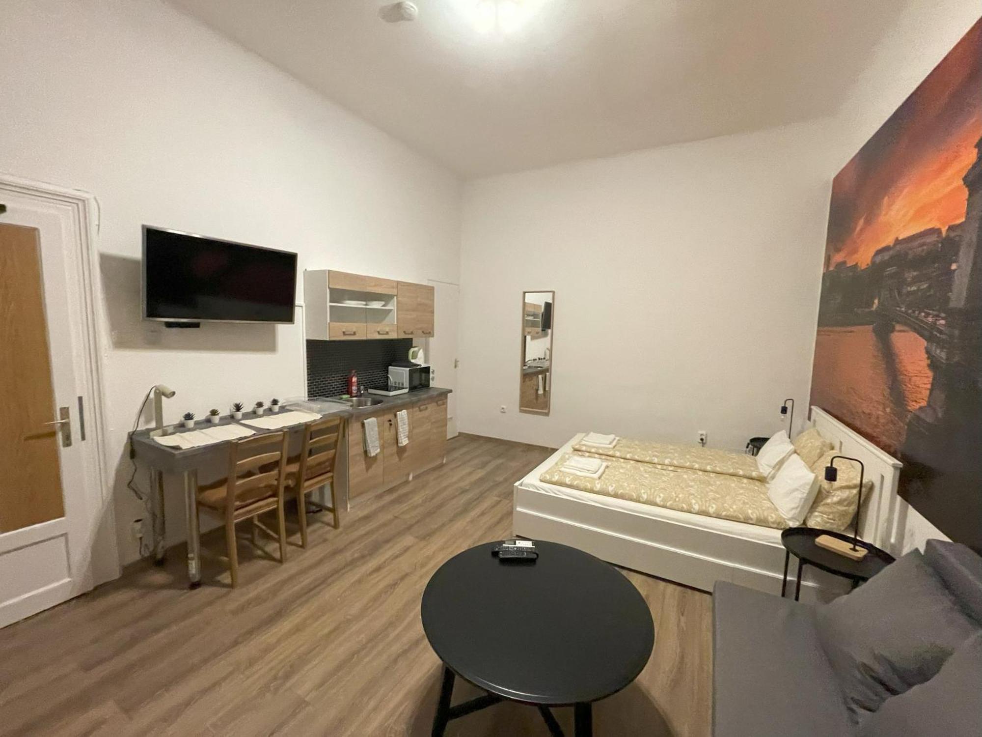 Mano Guesthouse บูดาเปสต์ ภายนอก รูปภาพ
